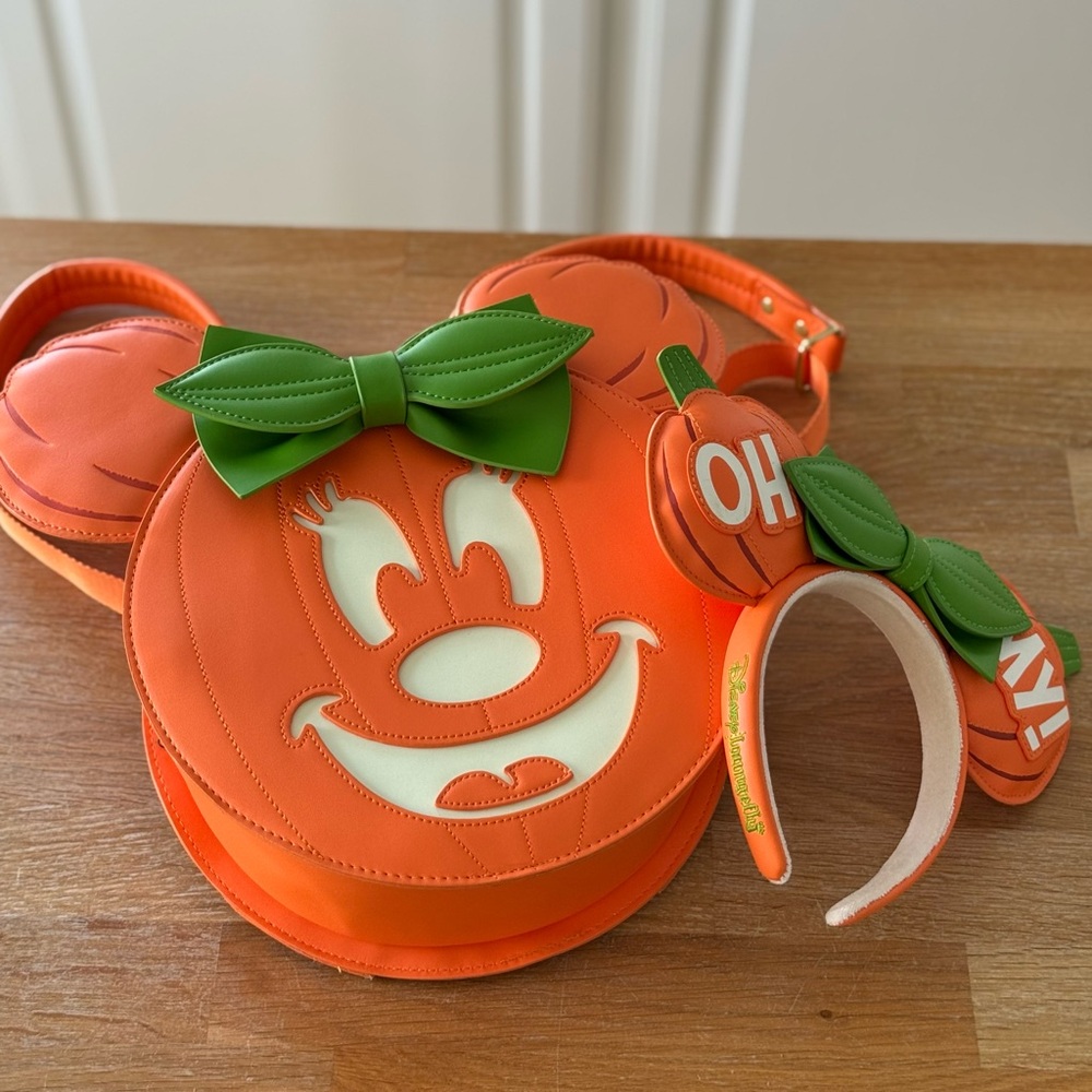 Disney Loungefly Pumpkin Minnie Mouse Bag and Headband Set